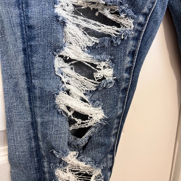 American Eagle Highest Rise Distressed Jegging - Picture 4 of 7